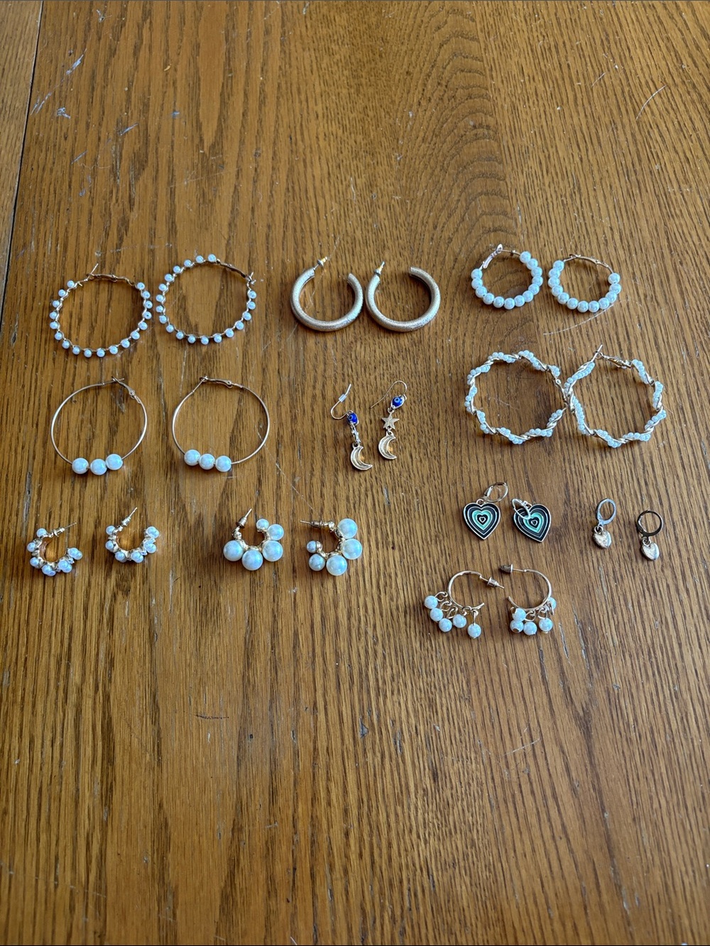 (5/$20) Assortment of Earrings- Women Jewelry